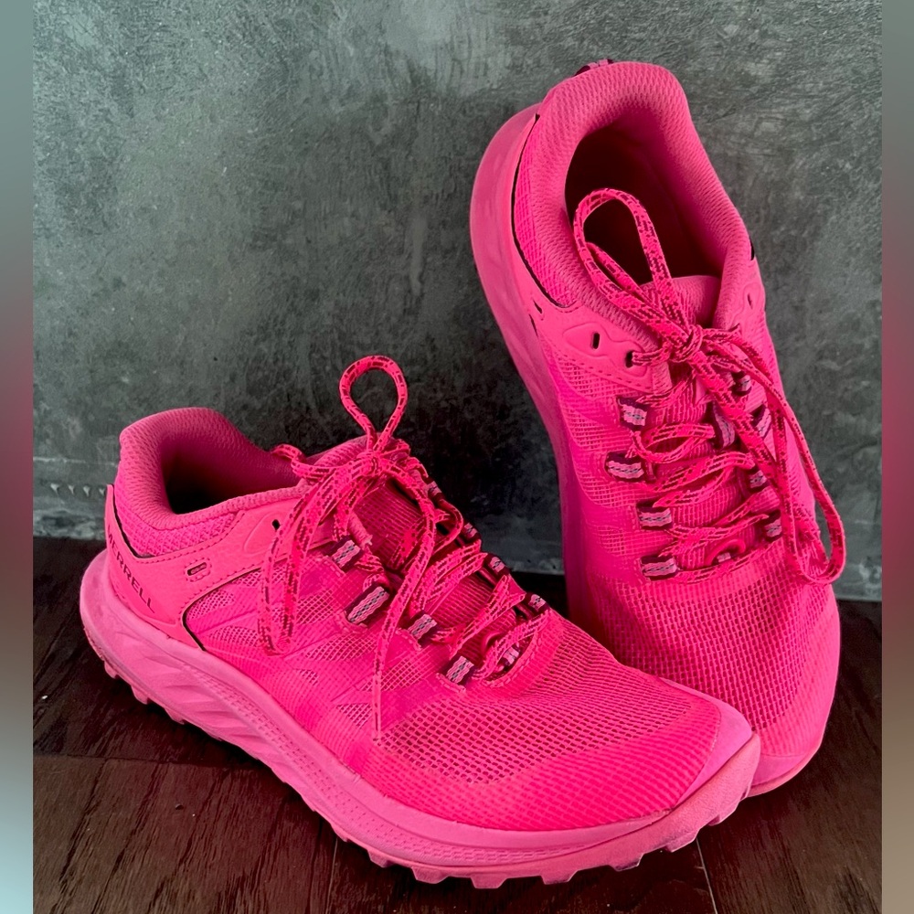 Merrell × Sweaty Betty Womens Size 6.5 Antora 3 Knockout Hot Pink Athletic Shoes